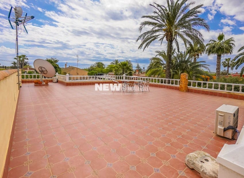 3 sovrum Finca/Hus på landet till salu i Daimes - 340 000 € (Ref: 9834659)
