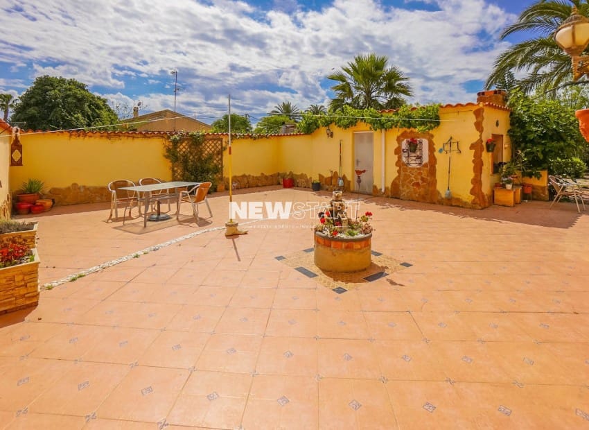 3 sovrum Finca/Hus på landet till salu i Daimes - 340 000 € (Ref: 9834659)