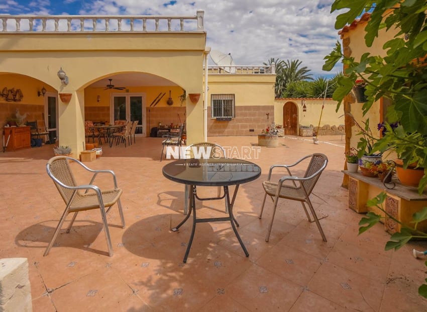 3 sovrum Finca/Hus på landet till salu i Daimes - 340 000 € (Ref: 9834659)
