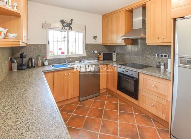 3 sovrum Finca/Hus på landet till salu i Daimes, Elche / Elx - 340 000 € (Ref: 9834659)