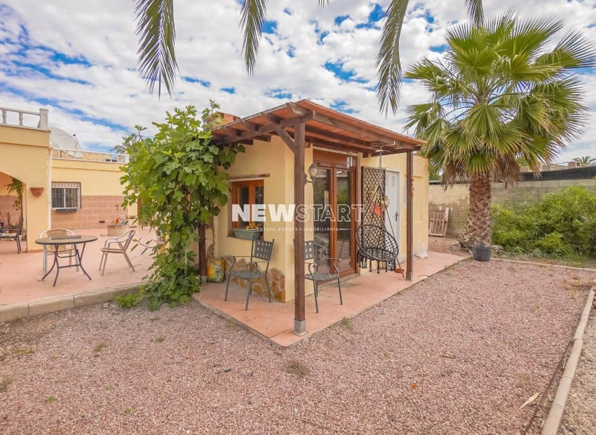 3 sovrum Finca/Hus på landet till salu i Daimes - 340 000 € (Ref: 9834659)