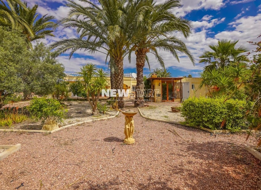 3 sovrum Finca/Hus på landet till salu i Daimes - 340 000 € (Ref: 9834659)