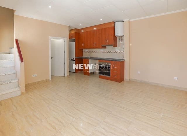 1 camera da letto Casa in vendita in La Marina, Elche / Elx con garage - 129.000 € (Rif: 9838261)
