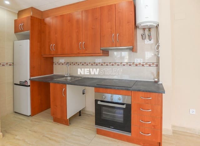 1 camera da letto Casa in vendita in La Marina, Elche / Elx con garage - 129.000 € (Rif: 9838261)