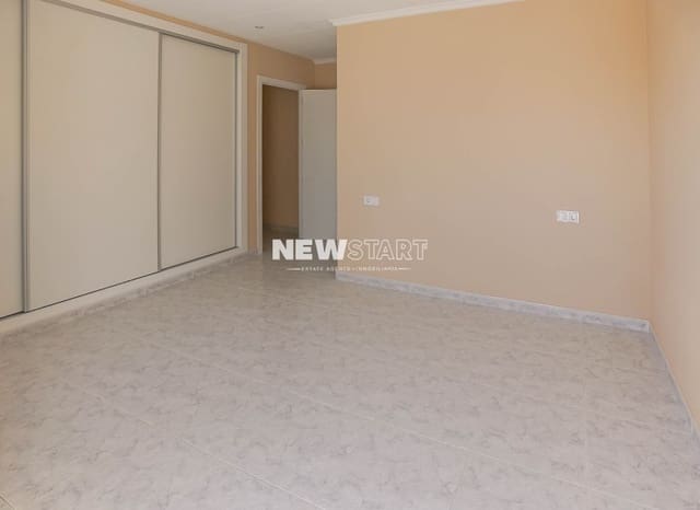 1 camera da letto Casa in vendita in La Marina, Elche / Elx con garage - 129.000 € (Rif: 9838261)