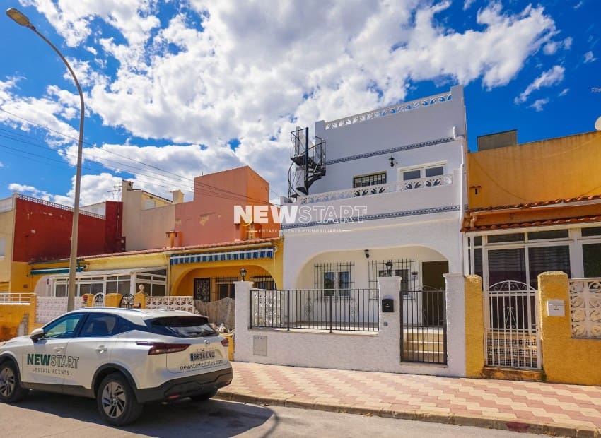 1 camera da letto Casa in vendita in La Marina con garage - 129.000 € (Rif: 9838261)