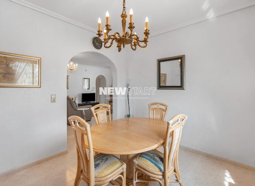 3 bedroom Villa for sale in La Marina with pool garage - € 489,995 (Ref: 9841554)