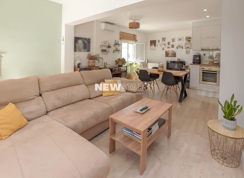 2 bedroom Townhouse for sale in La Marina with garage - € 164,000 (Ref: 9847576)