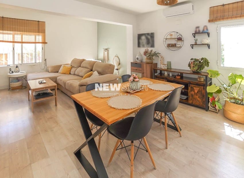 2 bedroom Townhouse for sale in La Marina with garage - € 164,000 (Ref: 9847576)