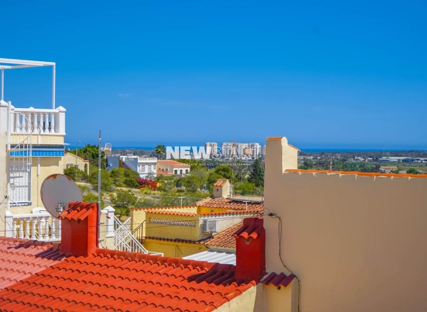 2 bedroom Townhouse for sale in La Marina with garage - € 164,000 (Ref: 9847576)