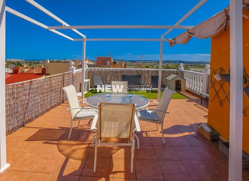 2 bedroom Townhouse for sale in La Marina with garage - € 164,000 (Ref: 9847576)
