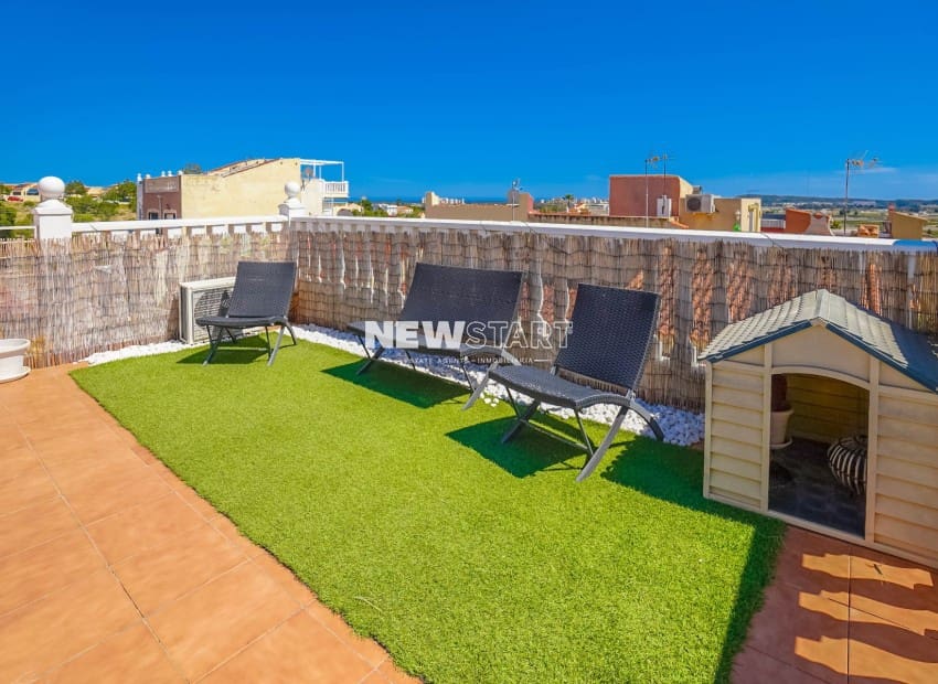 2 bedroom Townhouse for sale in La Marina with garage - € 164,000 (Ref: 9847576)