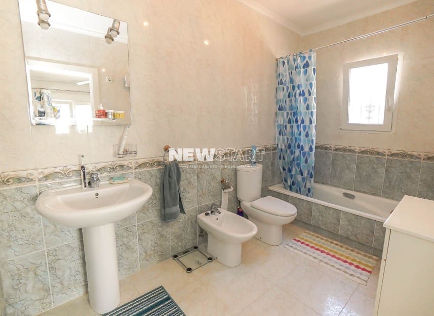 3 bedroom Villa for sale in San Fulgencio with pool - € 375,000 (Ref: 9850356)