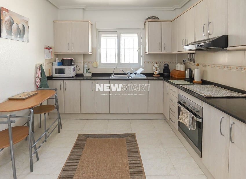 3 bedroom Villa for sale in San Fulgencio with pool - € 375,000 (Ref: 9850356)