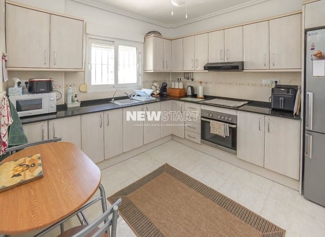 3 bedroom Villa for sale in San Fulgencio with pool - € 375,000 (Ref: 9850356)