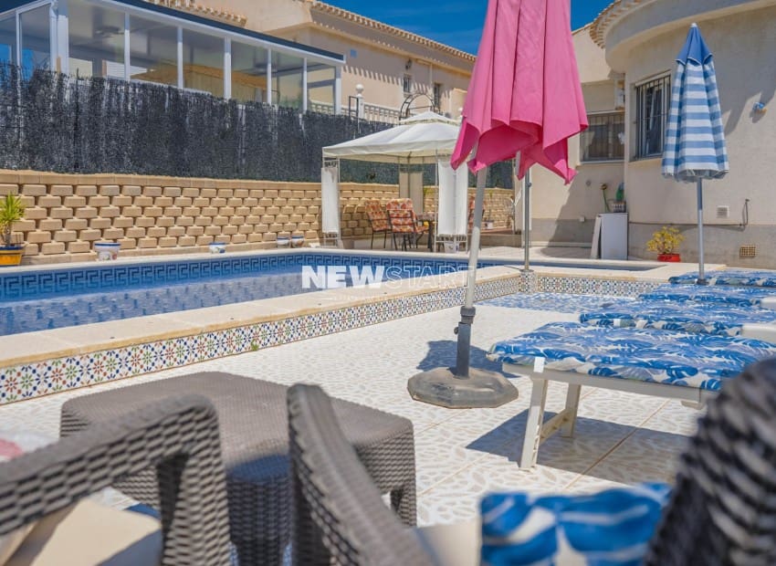 3 bedroom Villa for sale in San Fulgencio with pool - € 375,000 (Ref: 9850356)