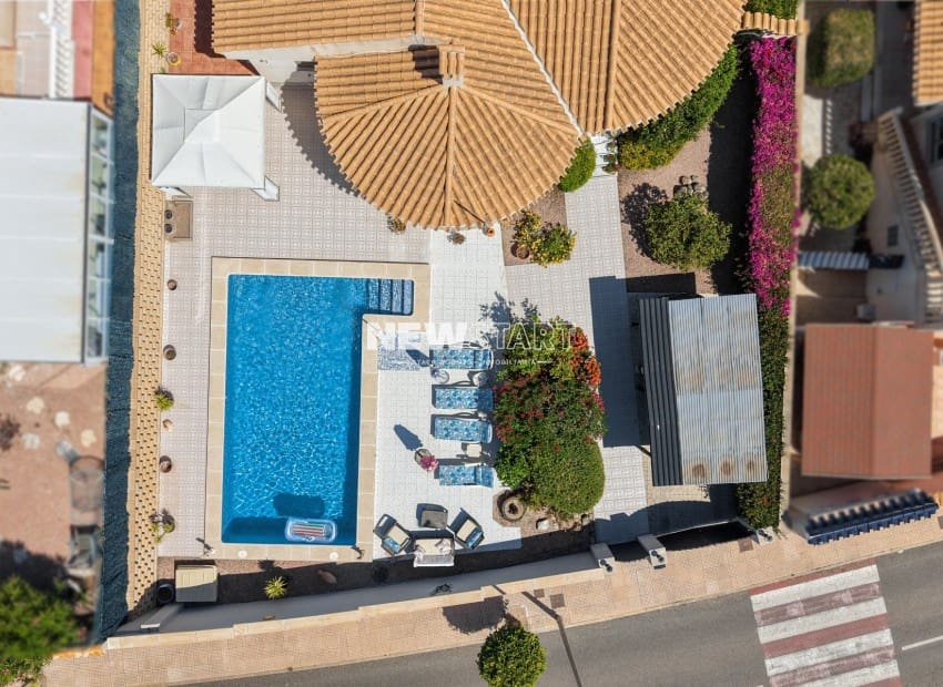 3 bedroom Villa for sale in San Fulgencio with pool - € 375,000 (Ref: 9850356)