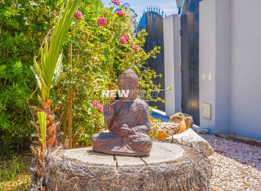 3 bedroom Villa for sale in San Fulgencio with pool - € 375,000 (Ref: 9850356)