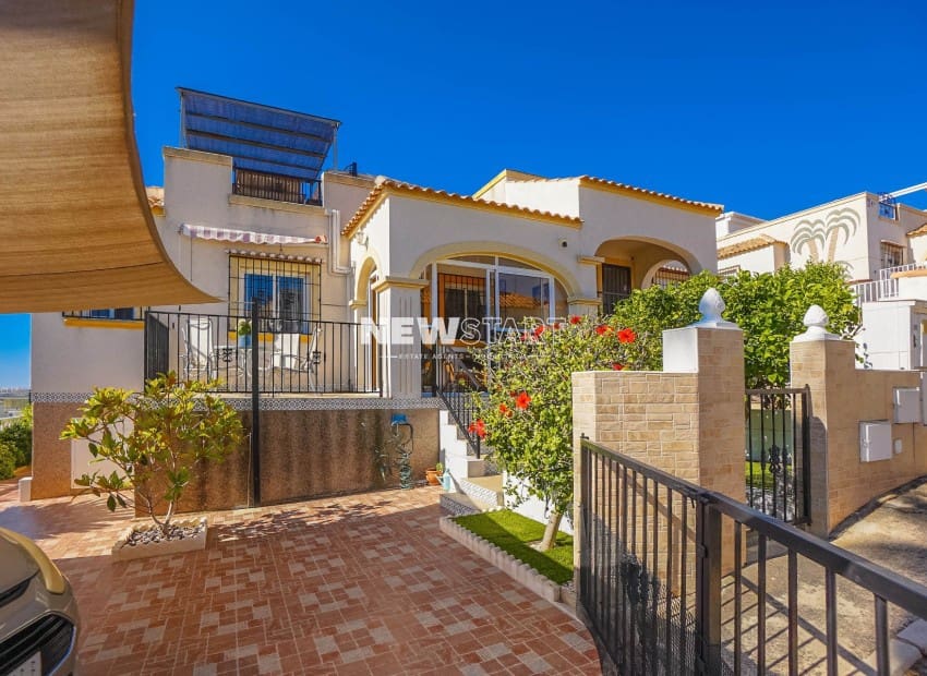 3 camera da letto Villetta Bifamiliare in vendita in La Marina con piscina garage - 199.000 € (Rif: 9850494)