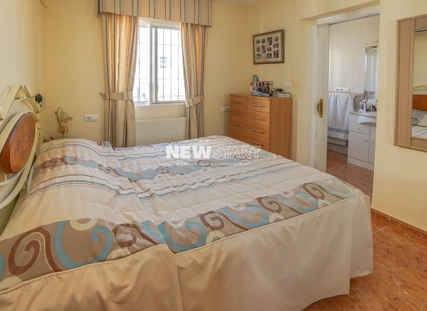 3 camera da letto Villetta Bifamiliare in vendita in La Marina con piscina garage - 199.000 € (Rif: 9850494)