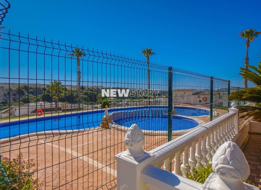 3 camera da letto Villetta Bifamiliare in vendita in La Marina con piscina garage - 199.000 € (Rif: 9850494)