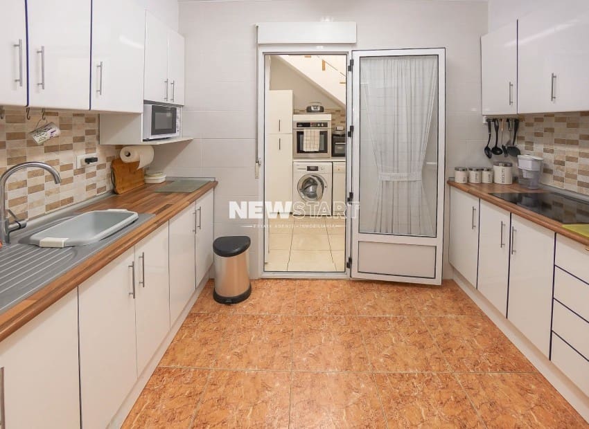 3 camera da letto Villetta Bifamiliare in vendita in La Marina con piscina garage - 199.000 € (Rif: 9850494)