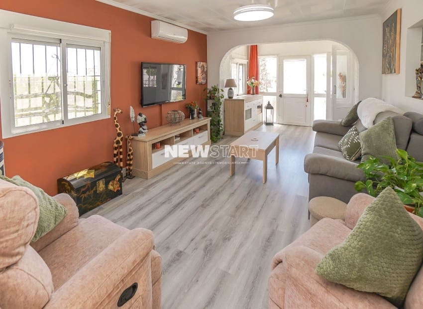 2 bedroom Villa for sale in San Fulgencio - € 199,000 (Ref: 9854413)