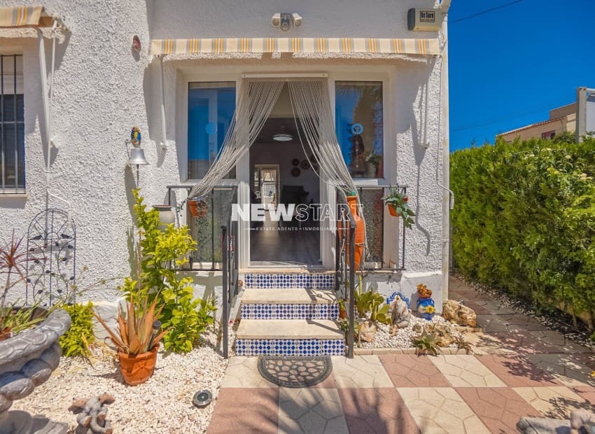 2 bedroom Villa for sale in San Fulgencio - € 199,000 (Ref: 9854413)