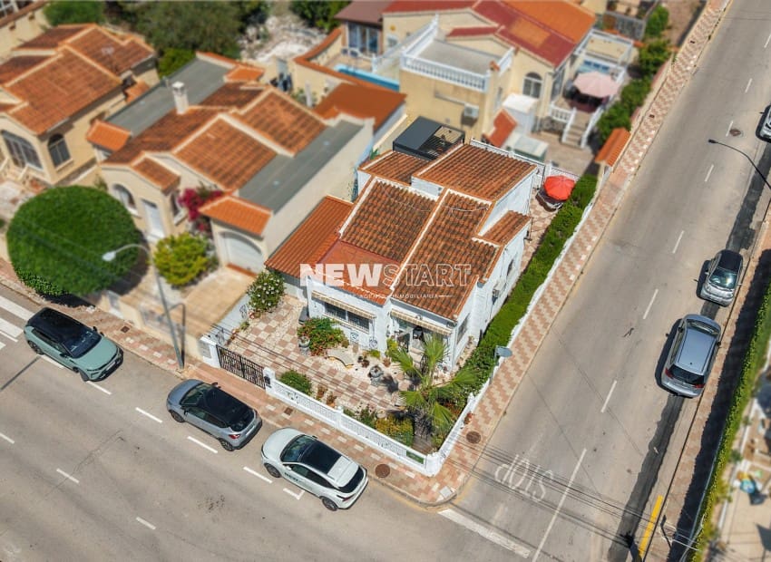 2 bedroom Villa for sale in San Fulgencio - € 199,000 (Ref: 9854413)