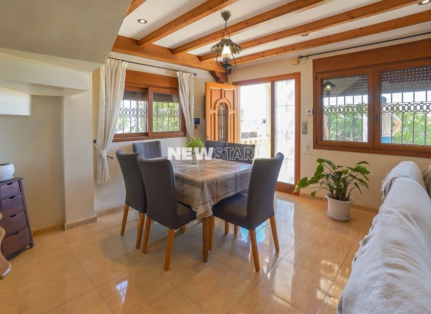 3 soveværelse Villa til salg i La Marina med swimmingpool - € 409.000 (Ref: 9854414)