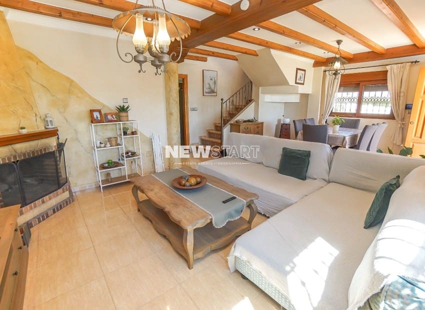 3 soveværelse Villa til salg i La Marina med swimmingpool - € 409.000 (Ref: 9854414)