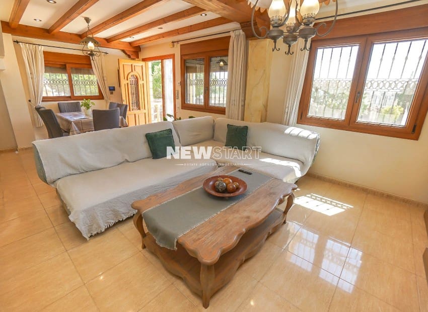 3 soveværelse Villa til salg i La Marina med swimmingpool - € 409.000 (Ref: 9854414)