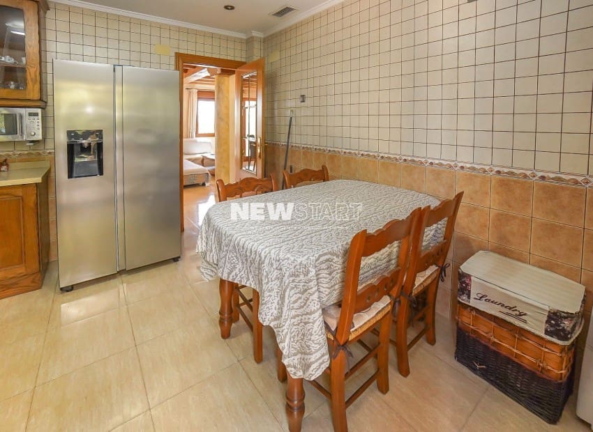 3 soveværelse Villa til salg i La Marina med swimmingpool - € 409.000 (Ref: 9854414)
