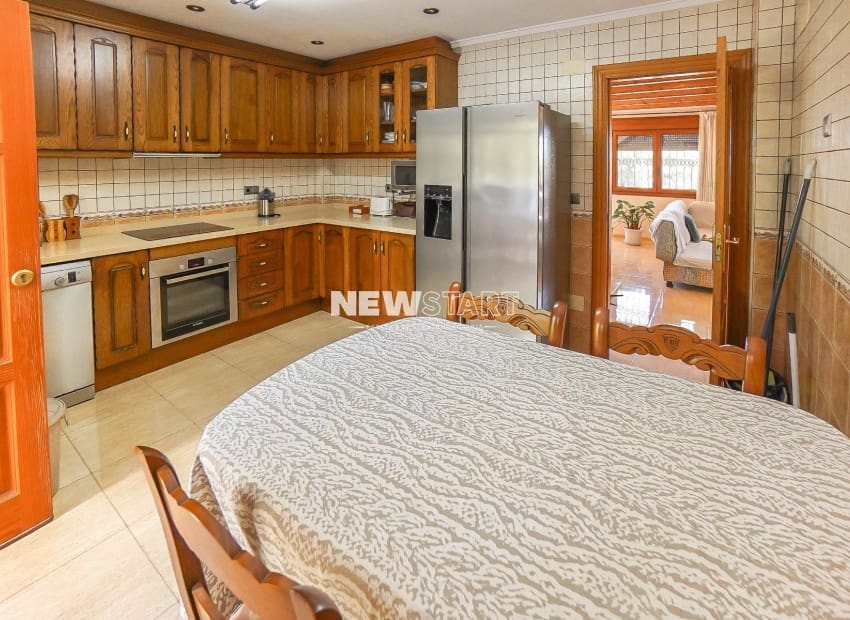 3 soveværelse Villa til salg i La Marina med swimmingpool - € 409.000 (Ref: 9854414)