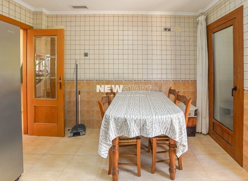 3 soveværelse Villa til salg i La Marina med swimmingpool - € 409.000 (Ref: 9854414)