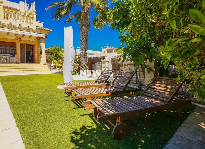 3 soveværelse Villa til salg i La Marina med swimmingpool - € 409.000 (Ref: 9854414)