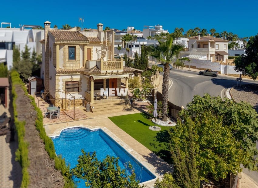 3 bedroom Villa for sale in San Fulgencio with pool garage - € 389,000 (Ref: 9854414)