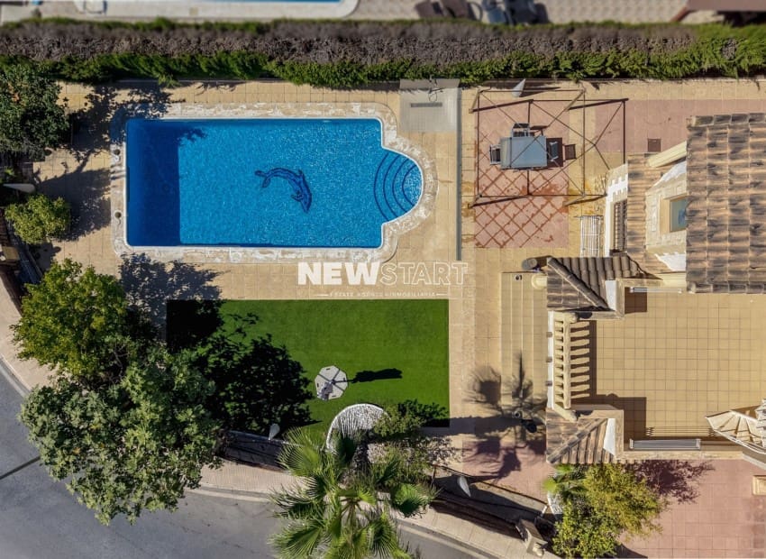 3 bedroom Villa for sale in San Fulgencio with pool garage - € 389,000 (Ref: 9854414)
