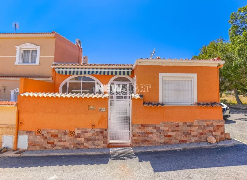 2 soverom Bungalow til salgs i San Fulgencio med garasje - € 115 000 (Ref: 9865525)