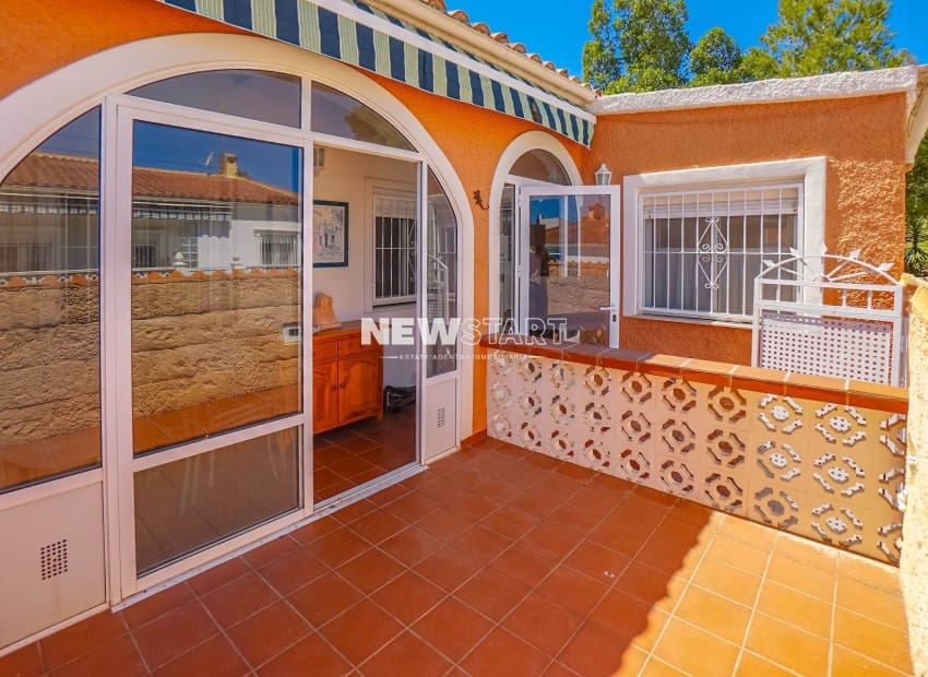 2 soverom Bungalow til salgs i San Fulgencio med garasje - € 115 000 (Ref: 9865525)