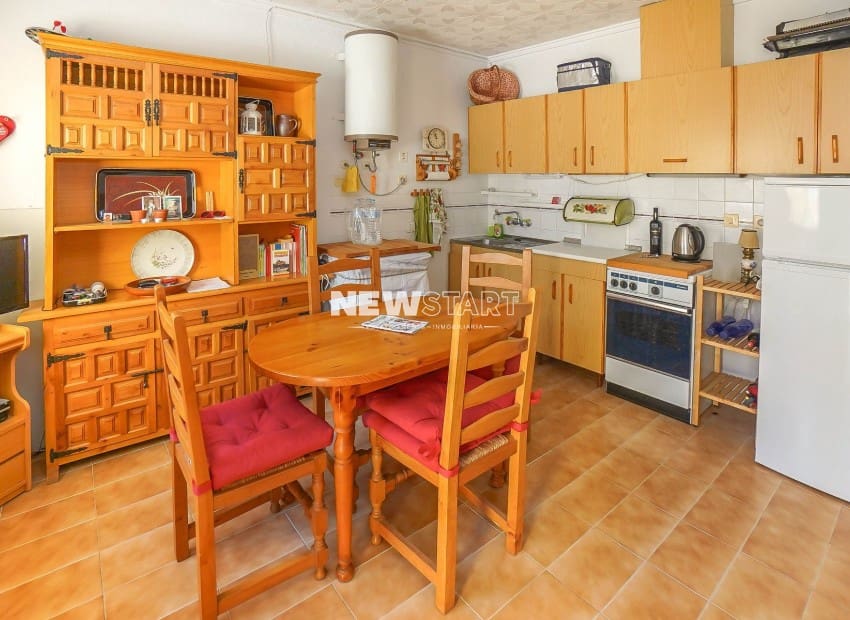 Casa de 2 habitaciones en San Fulgencio en venta - 116.950 € (Ref: 9892962)