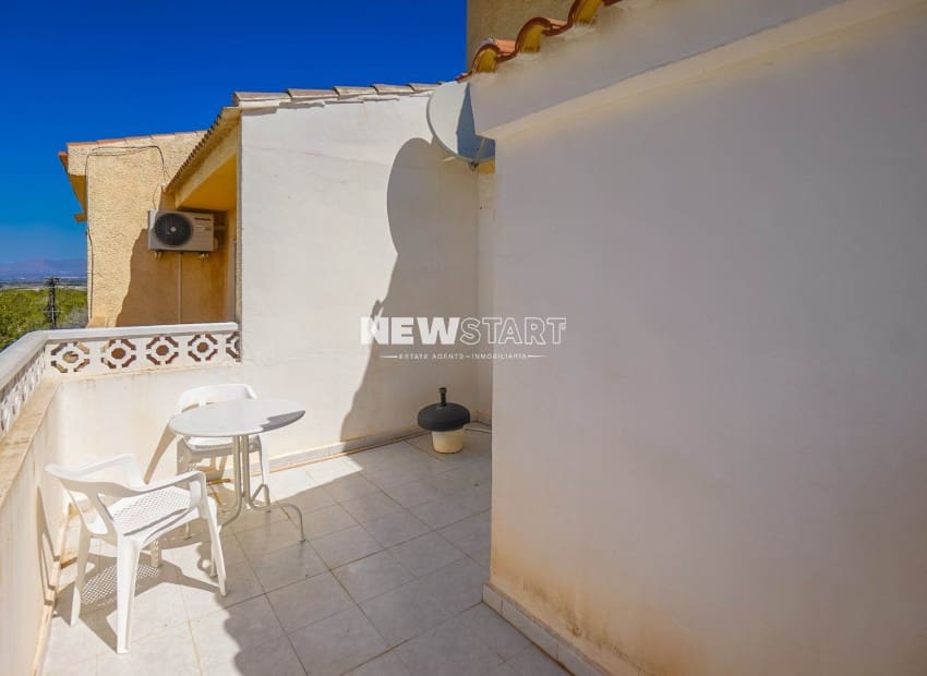 Casa de 2 habitaciones en San Fulgencio en venta - 116.950 € (Ref: 9892962)