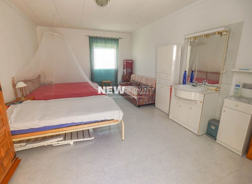 Casa de 2 habitaciones en San Fulgencio en venta - 116.950 € (Ref: 9892962)