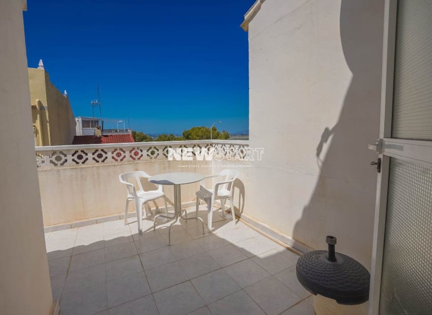 Casa de 2 habitaciones en San Fulgencio en venta - 116.950 € (Ref: 9892962)