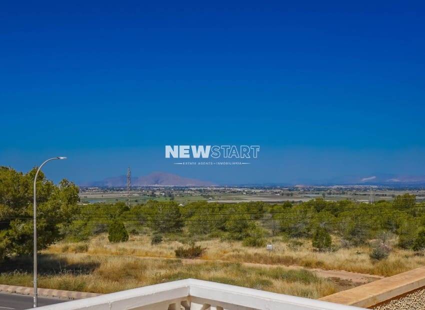 Casa de 2 habitaciones en San Fulgencio en venta - 116.950 € (Ref: 9892962)