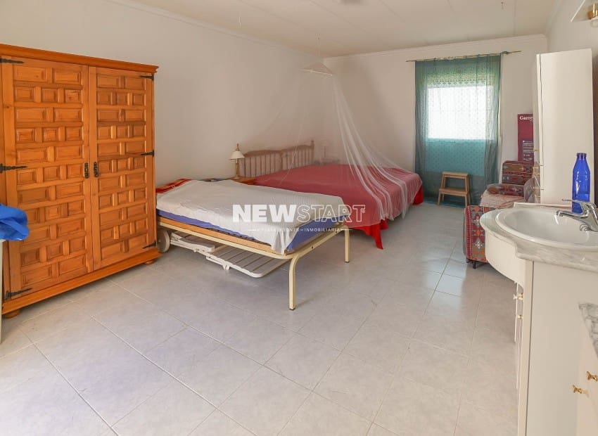 Casa de 2 habitaciones en San Fulgencio en venta - 116.950 € (Ref: 9892962)