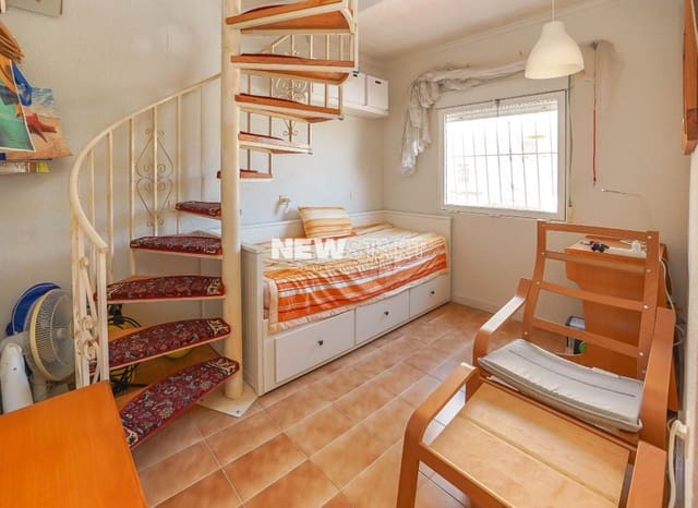 Casa de 2 habitaciones en San Fulgencio en venta - 116.950 € (Ref: 9892962)