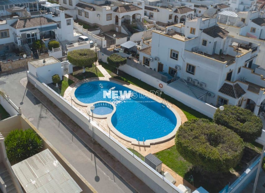 3 soveværelse Semi-Rækkehus til salg i San Fulgencio med swimmingpool - € 185.000 (Ref: 9895268)
