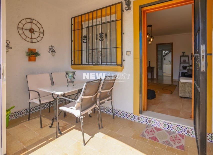 3 soveværelse Semi-Rækkehus til salg i San Fulgencio med swimmingpool - € 185.000 (Ref: 9895268)