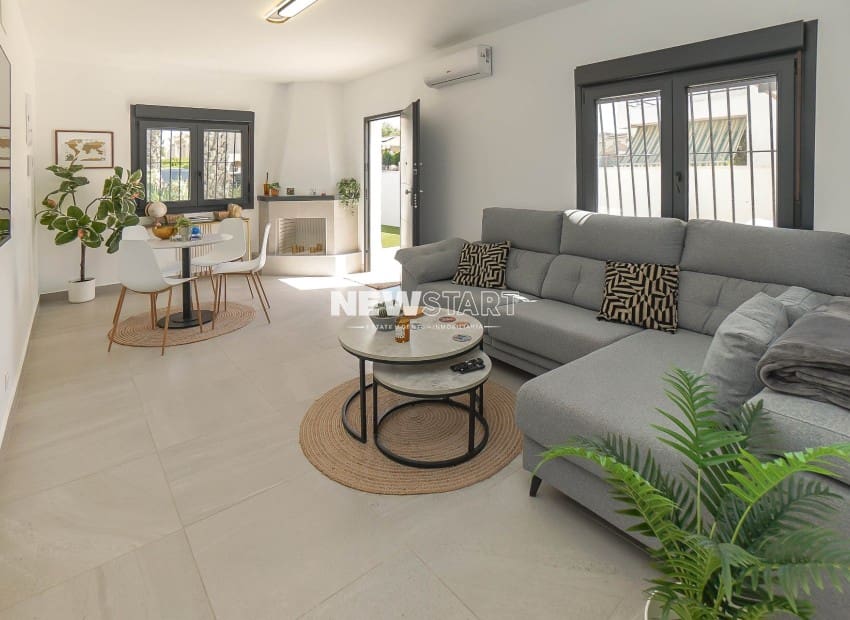 3 sovrum Villa till salu i San Fulgencio med pool - 475 000 € (Ref: 9927891)
